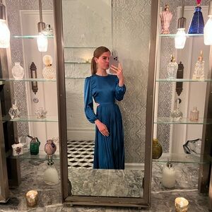 Adelyn Rae Elegant Blue Midi Dress